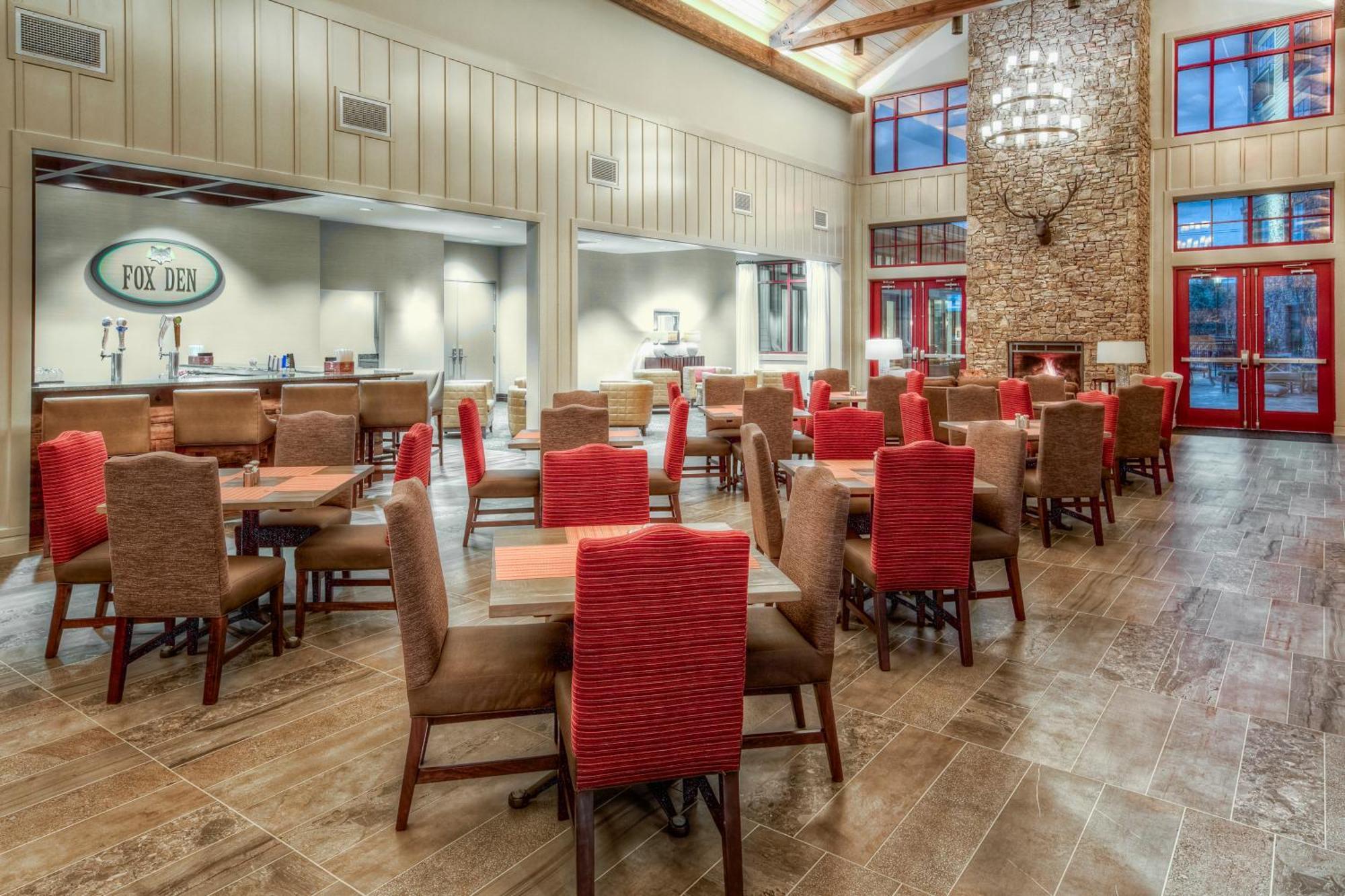 Black Fox Lodge Pigeon Forge, Tapestry Collection By Hilton Exterior photo